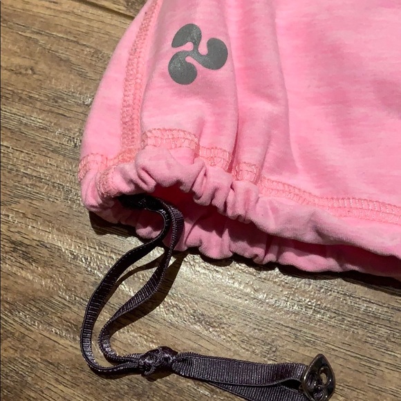 Triple Flip pink workout top - Picture 4 of 6